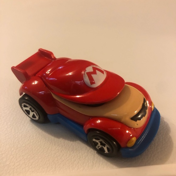 4 Hot Wheels Cars Lightning McQueen, Mario, HWPD, prototype H-24 - Picture 5 of 10